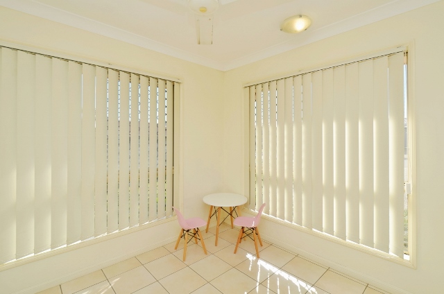 9 Crestbrook Dr, Mount Louisa QLD 4814, Australia