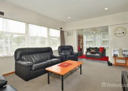 36 Wallace Street, Feathersto­n, South Wairarapa, Wellington, 5710, New Zealand