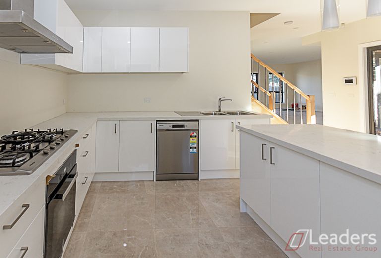 1/1 Thompson St, Clayton VIC 3168, Australia