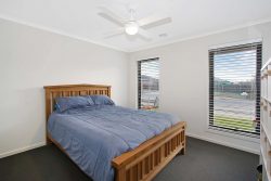 78 Cuthbert St Killara VIC 3691, Australia