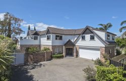 16 Commodore Parry Road, Castor Bay, North Shore City, Auckland, 0620, New Zealand