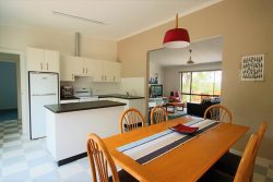 5 Ross St, Narooma NSW 2546, Australia