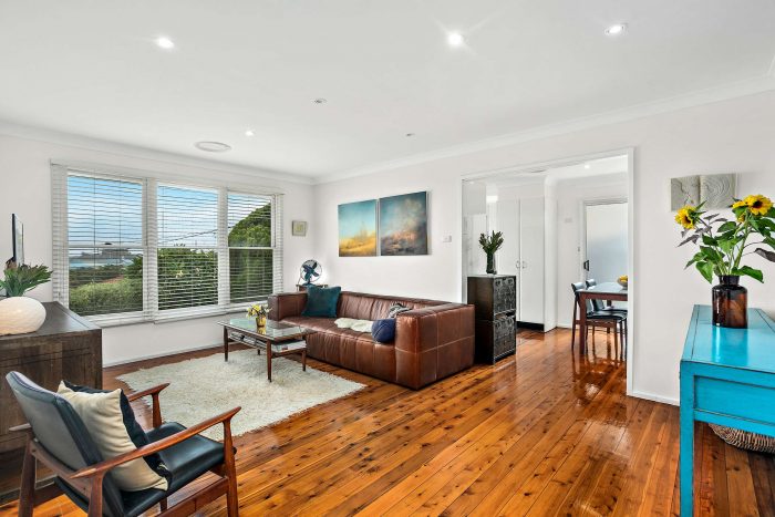 26 Ocean St Mount St Thomas NSW 2500, Australia
