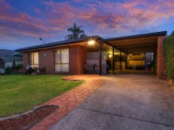 5 Sinnett Ct West Wodonga VIC 3690, Australia