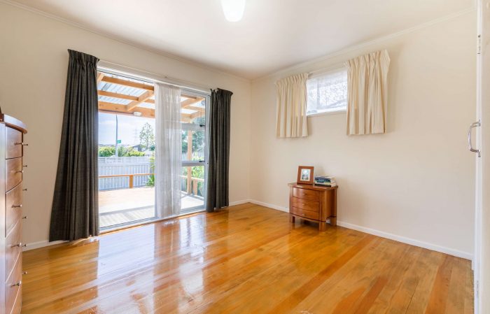 76 Commodore Drive Lynfield Auckland City 1042 New Zealand