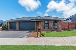 3 Learmonth Cl, Dennington VIC 3280, Australia