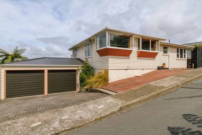 6 Walnut Way, Maungaraki­, Lower Hutt, Wellington, 5010, New Zealand