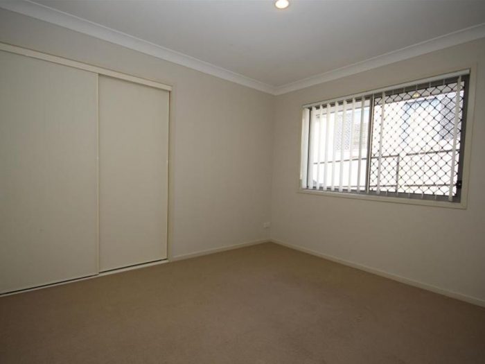 22 Admiral Cres, Springfield Lakes QLD 4300, Australia