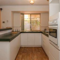 1/20 Argyle Ct, Thornlie WA 6108, Australia
