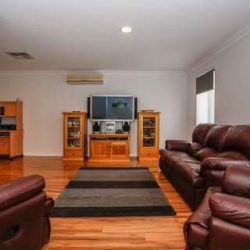 12 Baronet Rd, Lesmurdie WA 6076, Australia