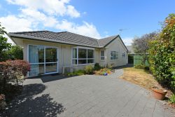 17 Millwood Place, Silverstre­am, Upper Hutt, Wellington, 5019, New Zealand