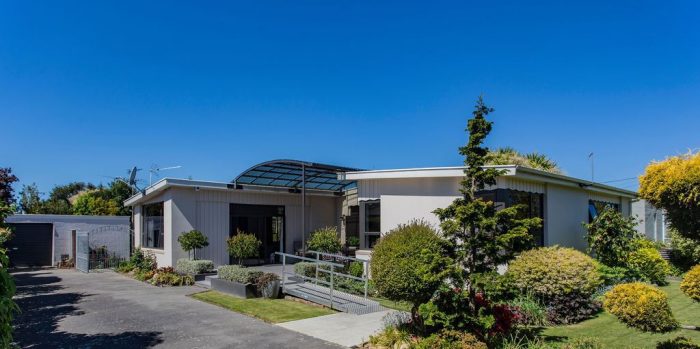 11 Gilbert Street, Amberley, Hurunui, Canterbury, 7410, New Zealand