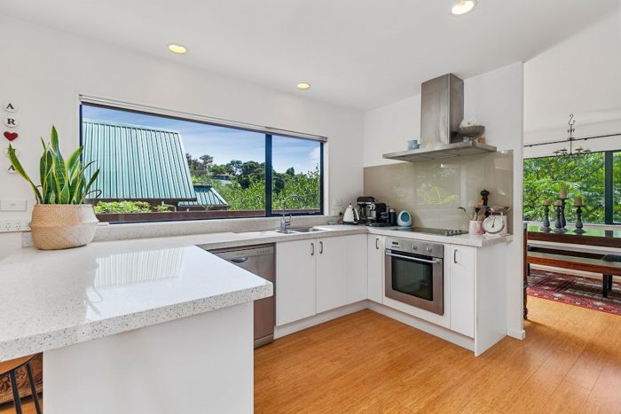 8A Dee Place, Torbay, North Shore City, Auckland, 0630, New Zealand
