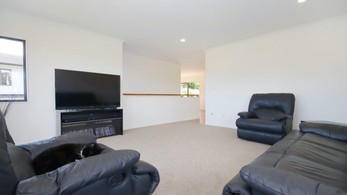 8 Vintage Drive, Henderson, Waitakere City, Auckland, 0612, New Zealand
