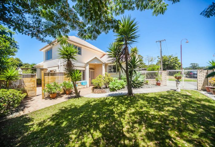 3 Zefiro Drive, Massey, Waitakere City, Auckland, 0614, New Zealand