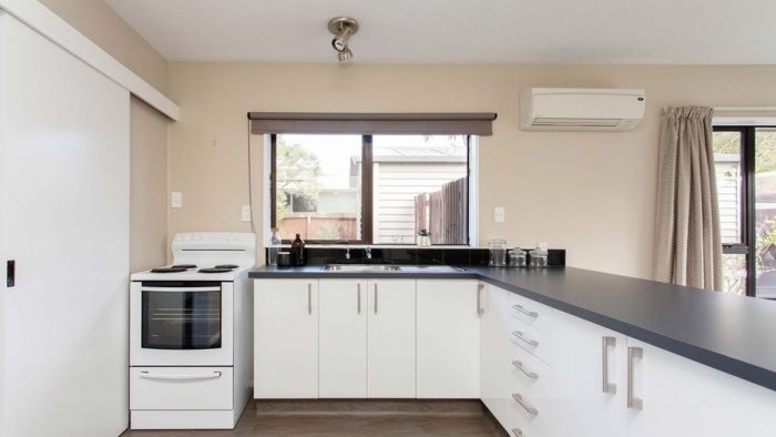 2/109a Queenspark Drive, Parklands, Christchur­ch City, Canterbury, 8083, New Zealand