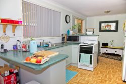 11 Rugby St, Ellalong NSW 2325, Australia