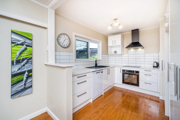 11 August Pl, Greenlane, Auckland 1061, New Zealand