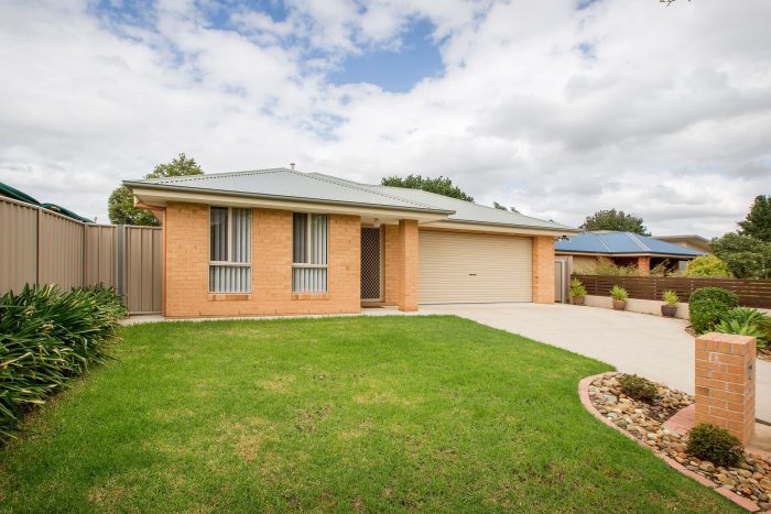 11 Mardross Ct, North Albury NSW 2640, Australia