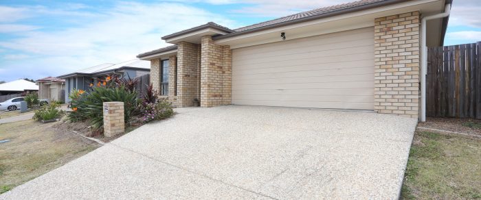 House 8/12 Walnut Cres, Lowood QLD 4311, Australia