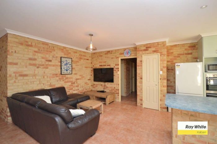2/42 Smith St, Kalbarri WA 6536, Australia