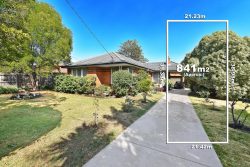 1 Swayfield Rd, Mount Waverley VIC 3149, Australia