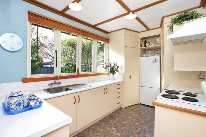 12 Thames Street, Claudeland­s, Hamilton, Waikato, 3214, New Zealand