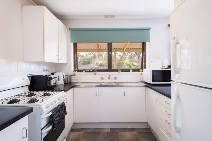 16 Garoogong Rd, Springdale Heights NSW 2641, Australia