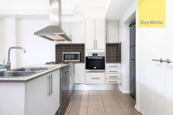 Unit 28/100 Kenyons Rd, Merrylands West NSW 2160, Australia