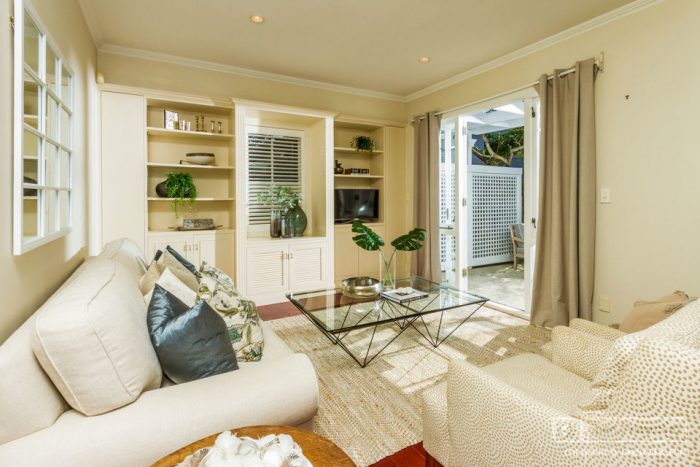 16 Tiri Road, Milford, North Shore City, Auckland, 0620, New Zealand