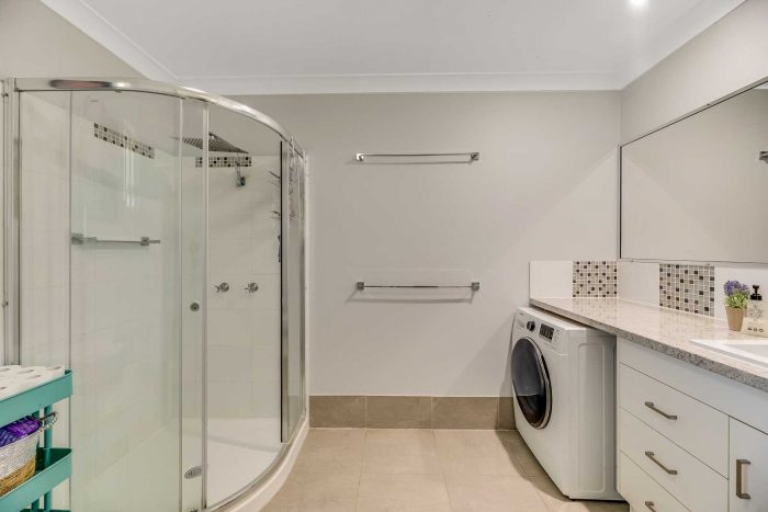 23 Tourist Rd, East Toowoomba QLD 4350, Australia