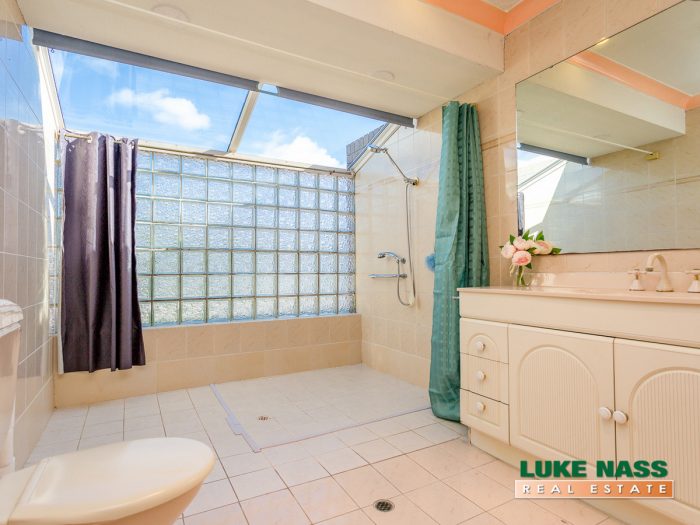56 Gaskin Rd, Kenwick WA 6107, Australia