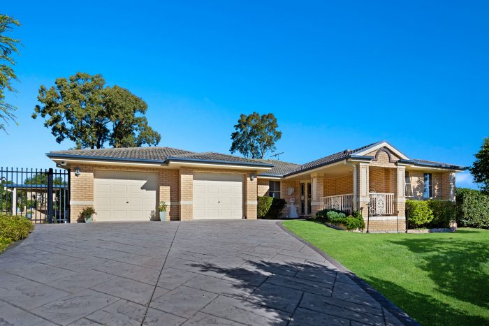 4 Linwood Cl, Bolwarra Heights NSW 2320, Australia
