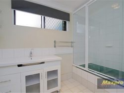 4/3 Acacia Pl, Lynwood WA 6147, Australia