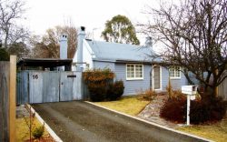 16 Queen St, Uralla NSW 2358, Australia