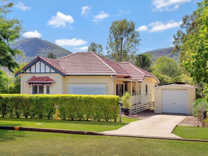 30 Richard St, Esk QLD 4312, Australia