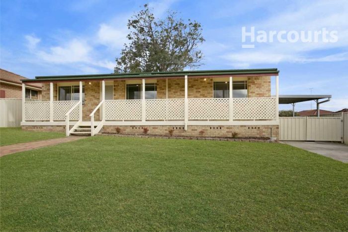 18 Withnell Cres, St Helens Park NSW 2560, Australia