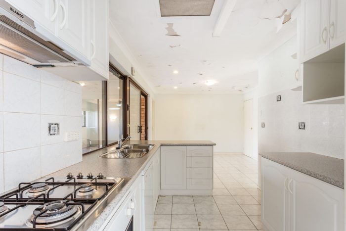 6 Cedar Ct, Spearwood WA 6163, Australia