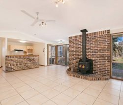 5 Jackson Ct, Regents Park QLD 4118, Australia