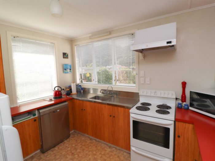 300 Ensor Street, Thames, Thames-Cor­omandel, Waikato, 3500, New Zealand