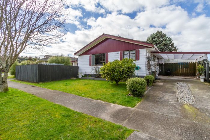 1/5 Amber Grove, Birchville­, Upper Hutt, Wellington, 5018, New Zealand