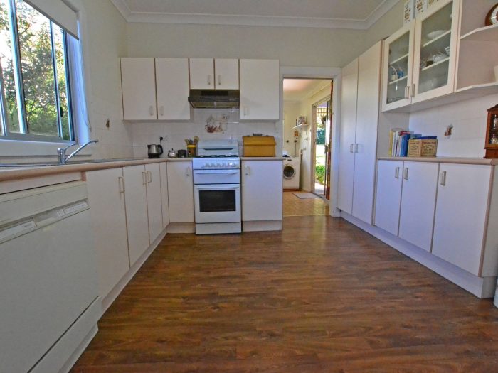 104 Illawarra Hwy, Robertson NSW 2577, Australia