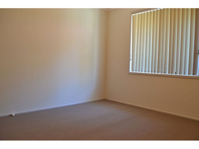 53 May St, Robertson NSW 2577, Australia
