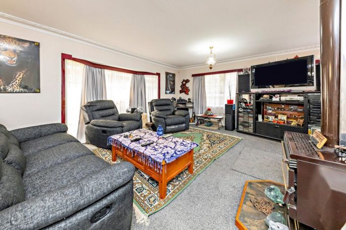 58 Moncrieff Ave, Clendon Park, Auckland 2103, New Zealand