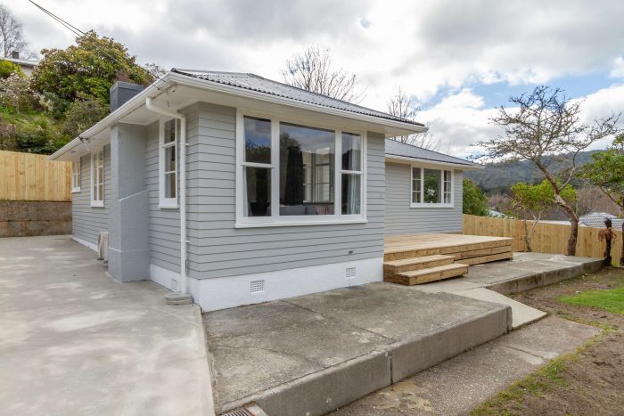 16 Rintoul Grove, Stokes Valley, Lower Hutt, Wellington, 5019, New Zealand