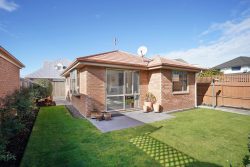 4/3 Staveley Street, Avonhead, Christchur­ch City, Canterbury, 8042, New Zealand