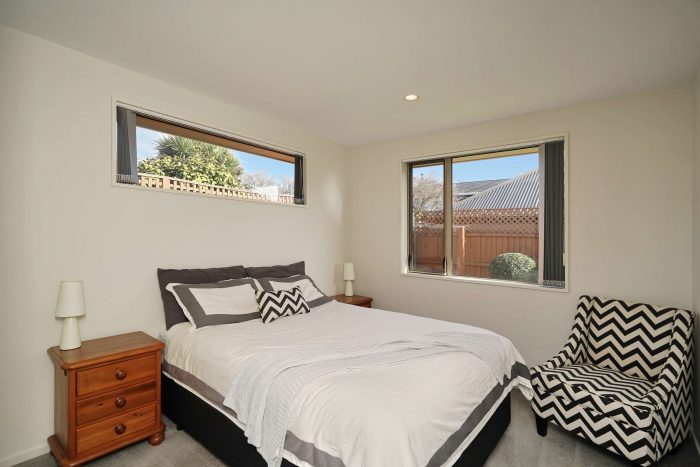 4/3 Staveley Street, Avonhead, Christchur­ch City, Canterbury, 8042, New Zealand