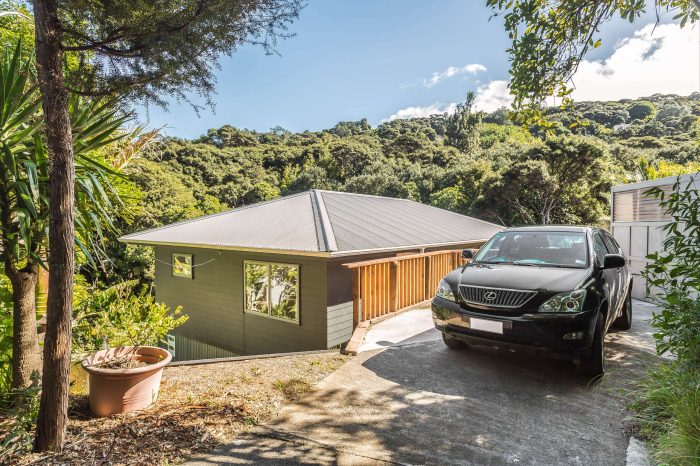 63-65 Glen Brook Rd, Omiha, Auckland 1081, New Zealand