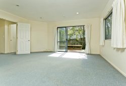 2/15 Juniper Road, Sunnynook, North Shore City, Auckland, 0620, New Zealand