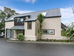 37 Orissa Crescent, Broadmeado­ws, Wellington­, 6035, New Zealand